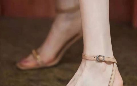 夏天穿什么鞋子透气凉爽女生（女生必备的几款百搭鞋便宜又好穿）